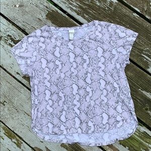 🌻 5 for $25 H&M Python Snake Basic Tee Large
